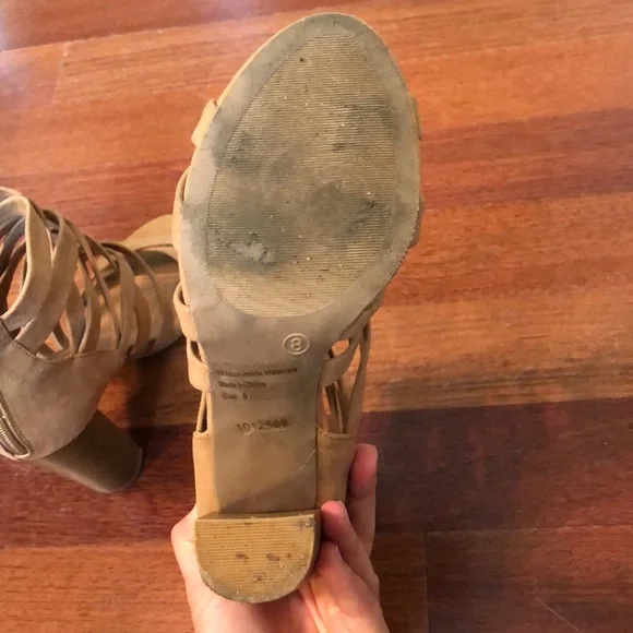 Charlotte Russe • Morris Heels - Picture 8 of 8